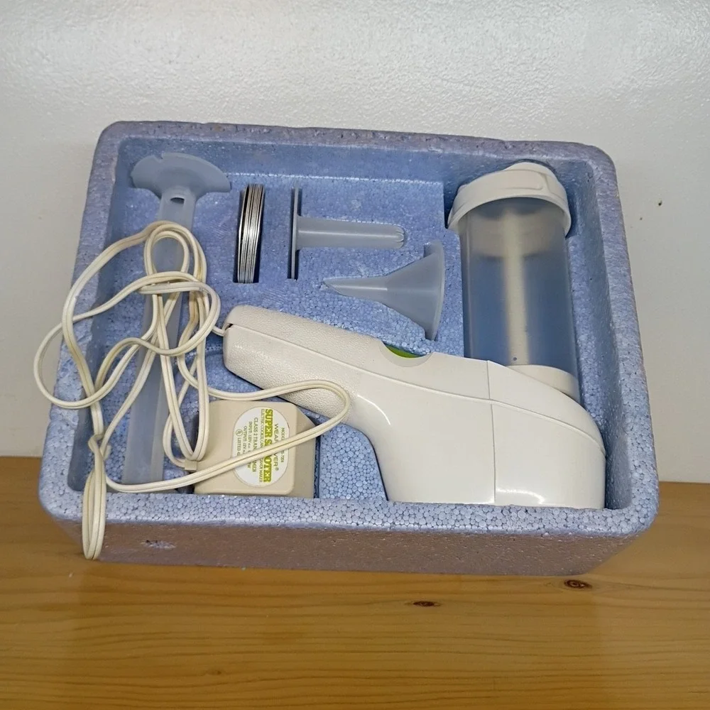 Wear-Ever Super Shooter Electric Cookie & Candy Maker Model 70001